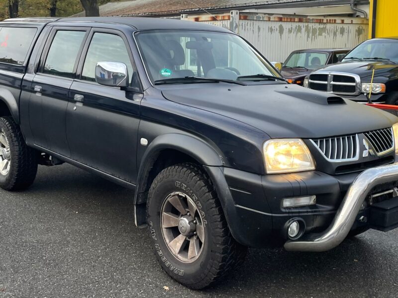 Автомобіль L200 2005