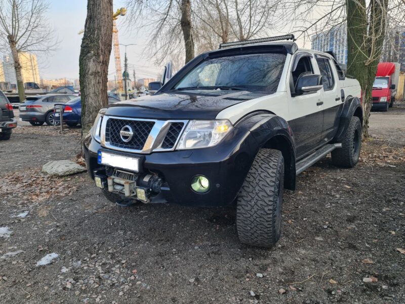 Ніссан Навара D40 2010 бензин V*-5.6Д (600 л.с.) газ